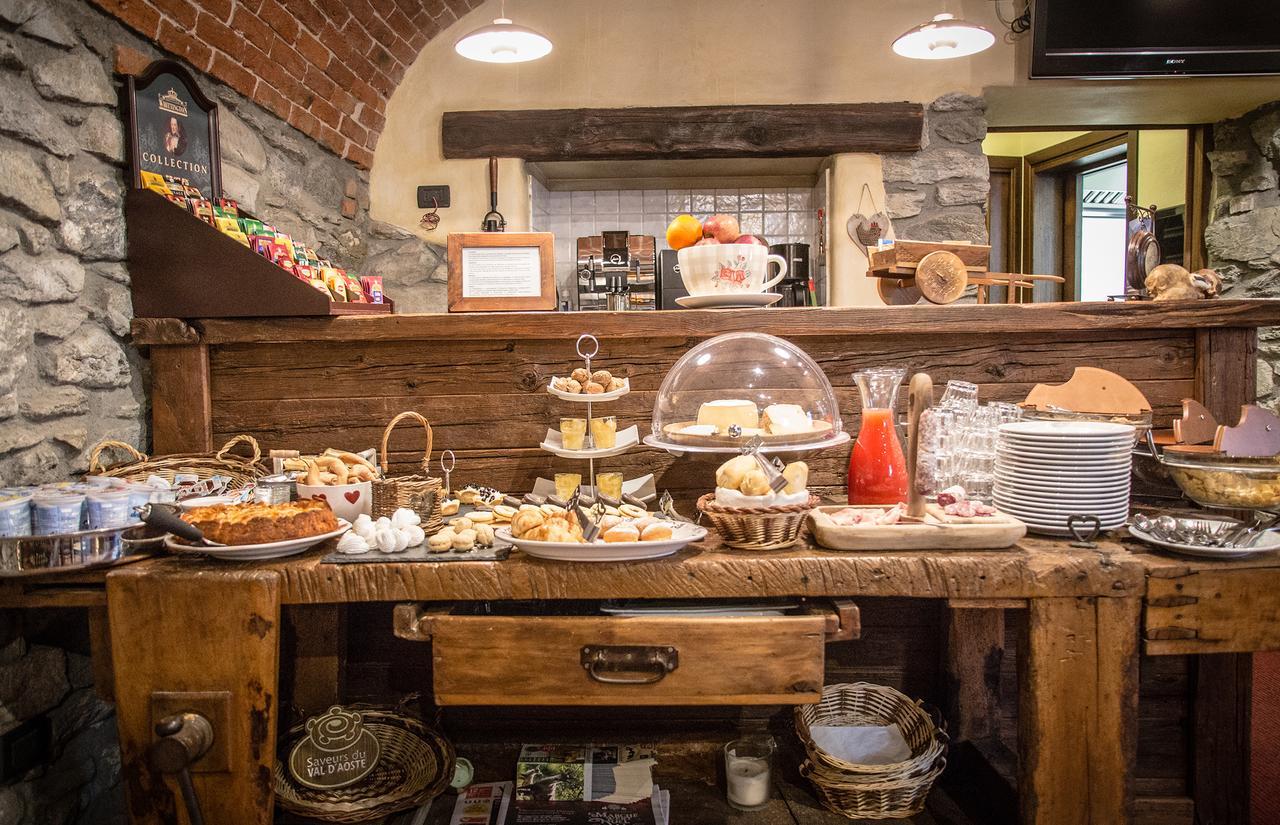 Lo Teisson Bed & Breakfast Pollein Ngoại thất bức ảnh